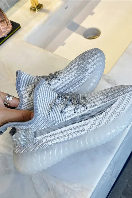 172d0e10-b6c5-4ee9-9e28-eea5cbf57d48-Max