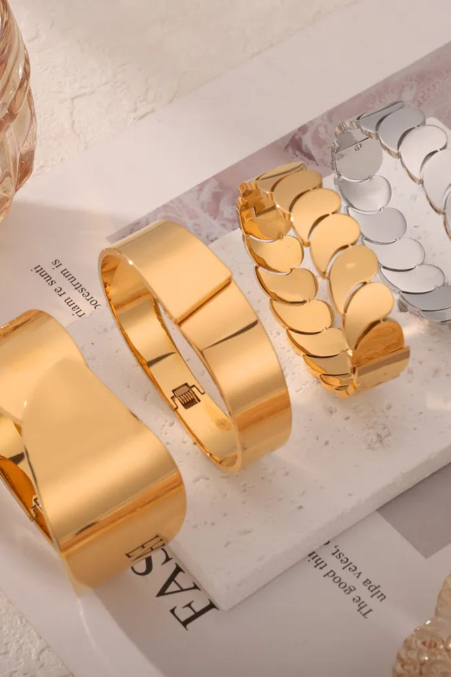 3715b458-7abf-4528-9051-378175923c4d-Max