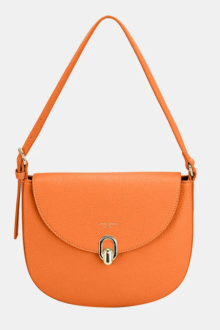 52072c30-7f2c-44c9-b871-b79610ccbfad-Max