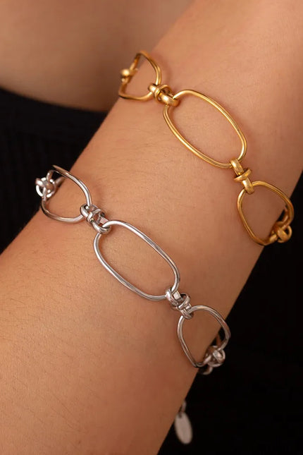 5a61f17c-c498-4cd9-9850-939ccd2255ea-Max