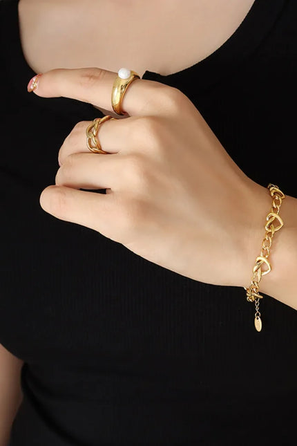 7097659e-6dd1-423e-b2f7-c86dda51a103-Max