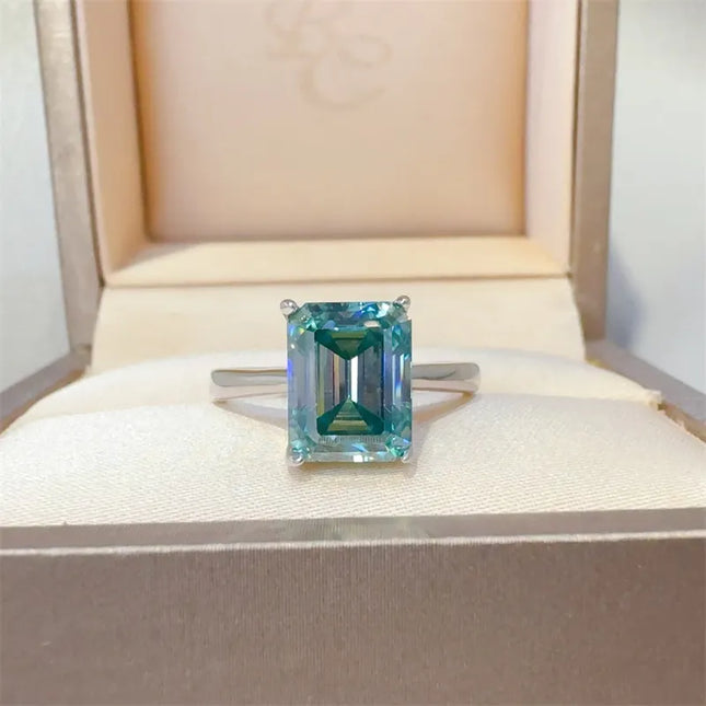 7c66a5e2-81fc-41f3-af30-deff09e3b3fe-Max