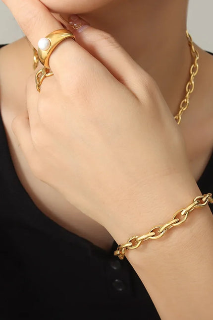 7d1de1c8-2516-4c74-8013-4fea0e04a40f-Max