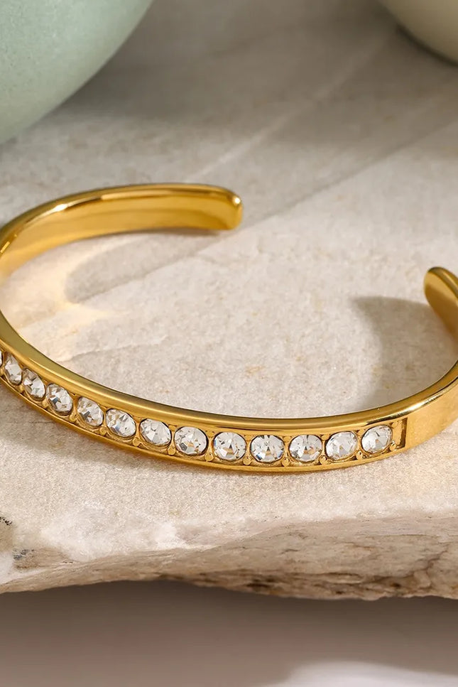 9ec30941-5498-41fb-9bbb-657cd22a7f51-Max