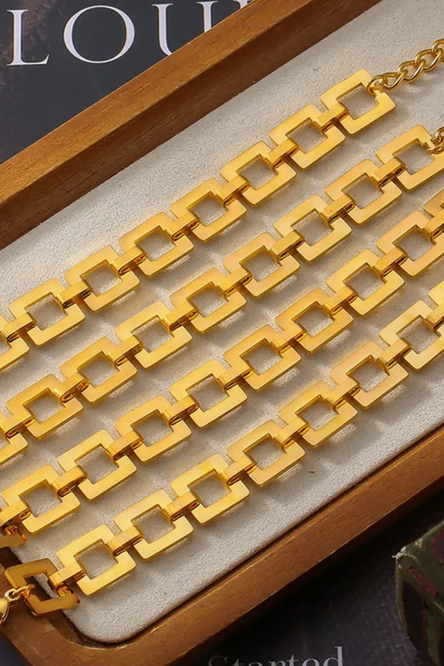 b03cc191-025f-47c0-a8c0-65fb77d1ca63-Max