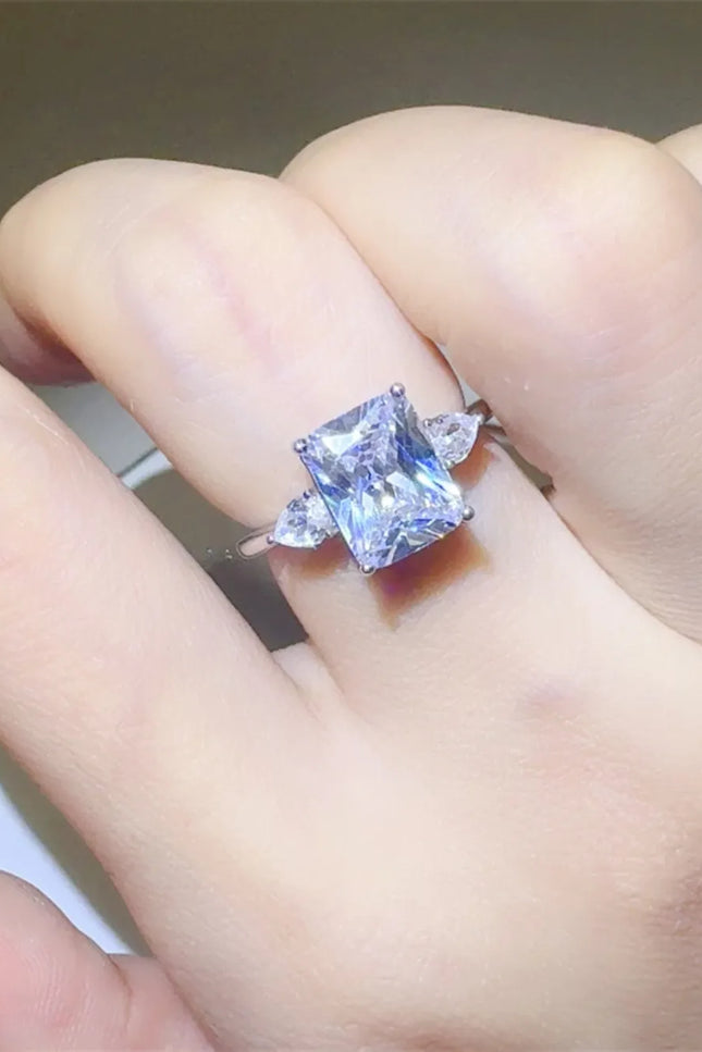 b0bc70cf-9ade-4f2b-a918-0a7accc34938-Max