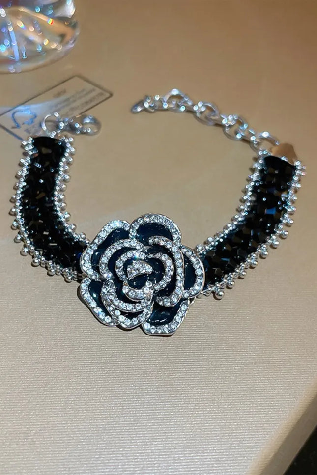 debd6250-351c-44d1-ab6d-7d06e844a2a0-Max