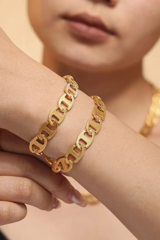 e4ed294b-982c-43d4-952c-a07ff2ce4633-Max